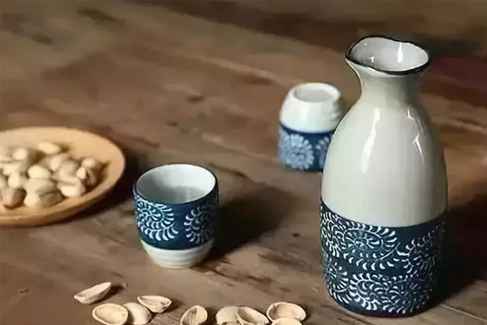 �ȾƵ���ʽ�У������˼��У�