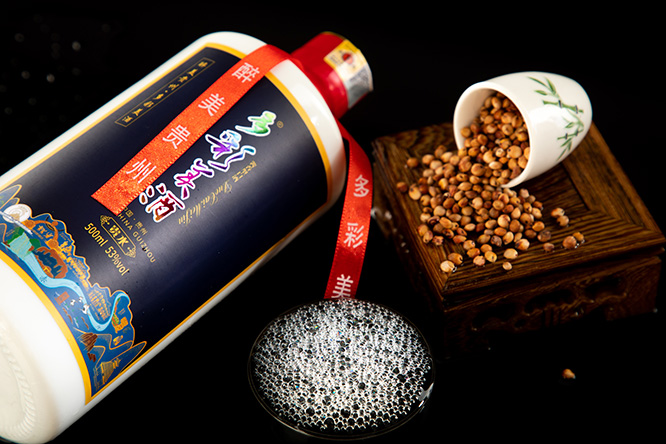 多彩美酒·贵水