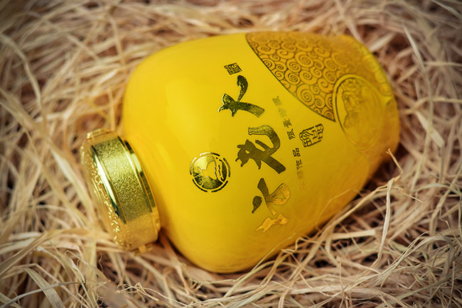 坛老大坛藏珍品酒